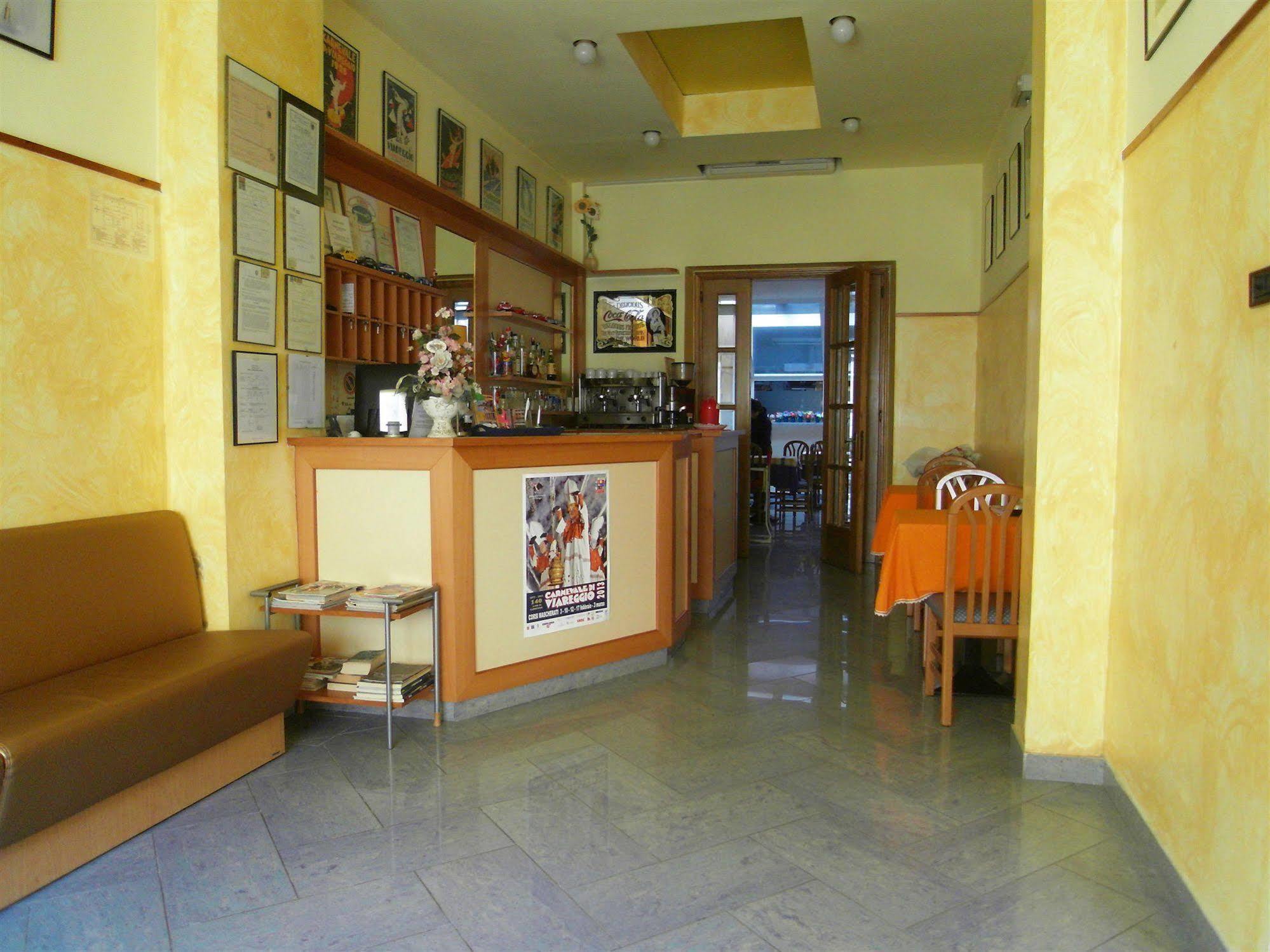Hotel Dolly Βιαρέτζιο Εξωτερικό φωτογραφία